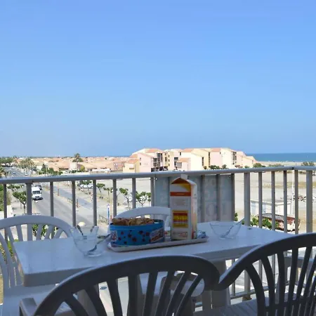 Appt 2 Pieces, 200m Plage, Parking Prive, Animaux Acceptes - Pierre La - Fr-1-229d-233 Apartment Saint-Pierre-la-Mer (Aude)